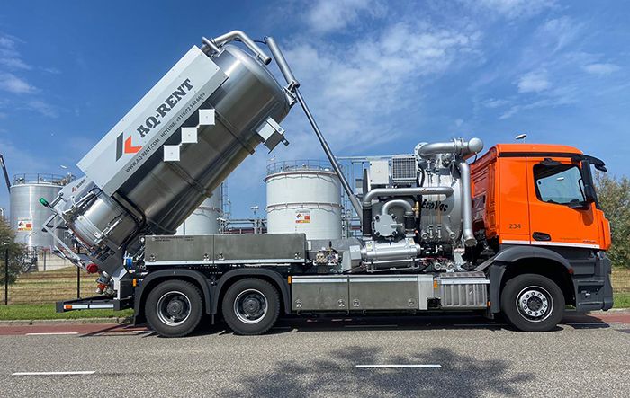 KOKS EcoVac vacuum truck delivered to rental company AQ-Rent 